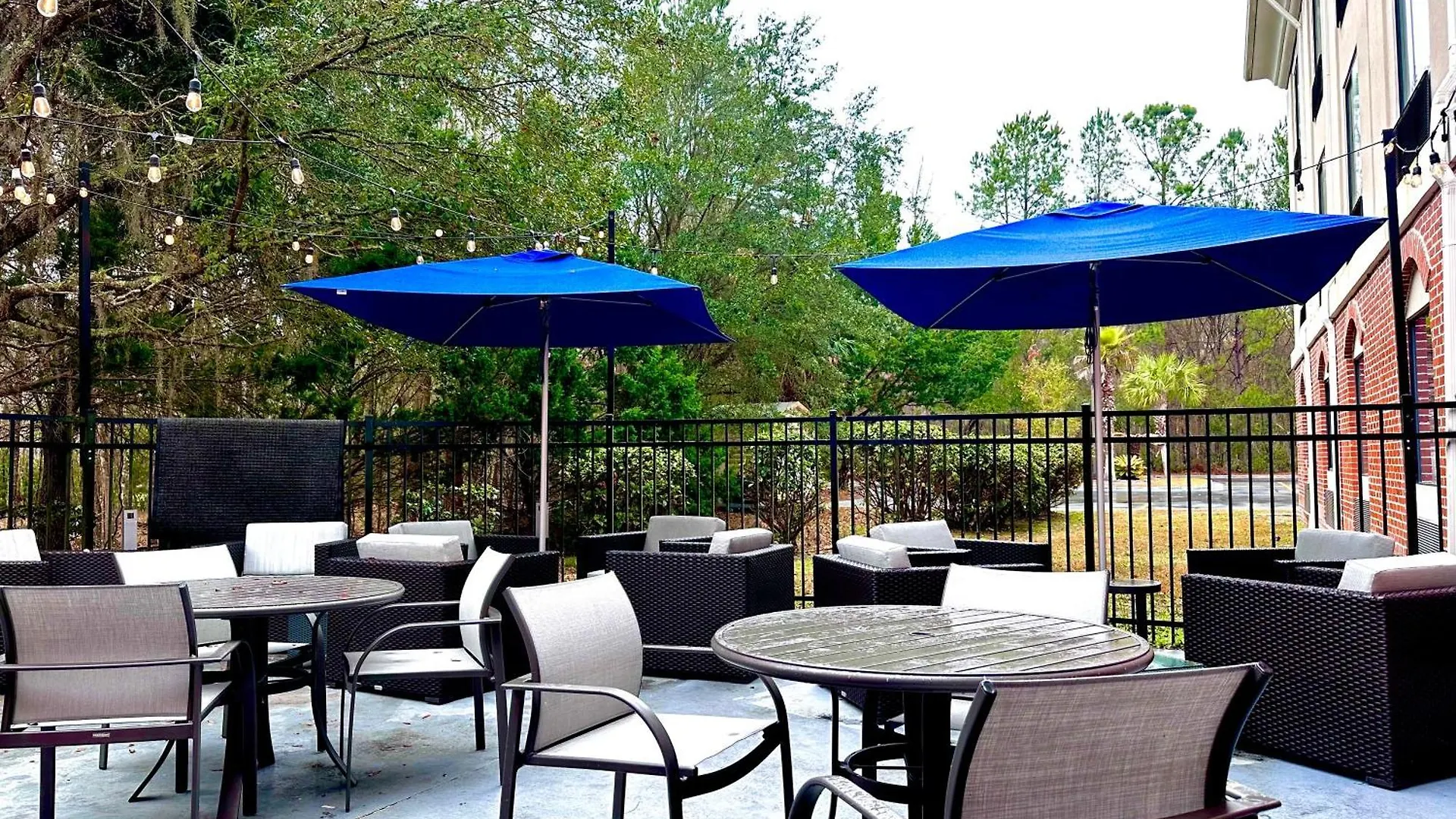 Holiday Inn Express Hotel & Suites Hinesville By Ihg