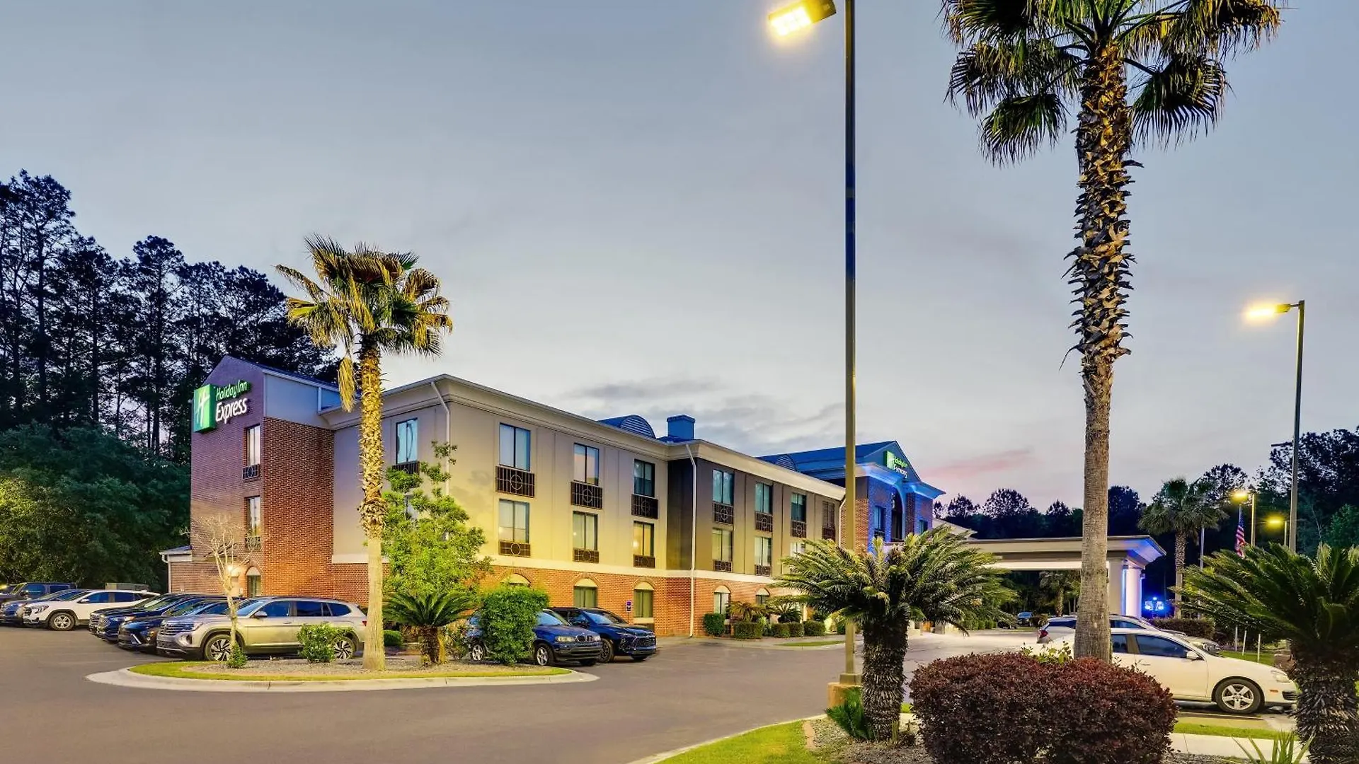 Holiday Inn Express Hotel & Suites Hinesville By Ihg